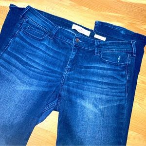 HOLLISTER Classic Low Rise Boot Cut Flare Dark Jeans 15R